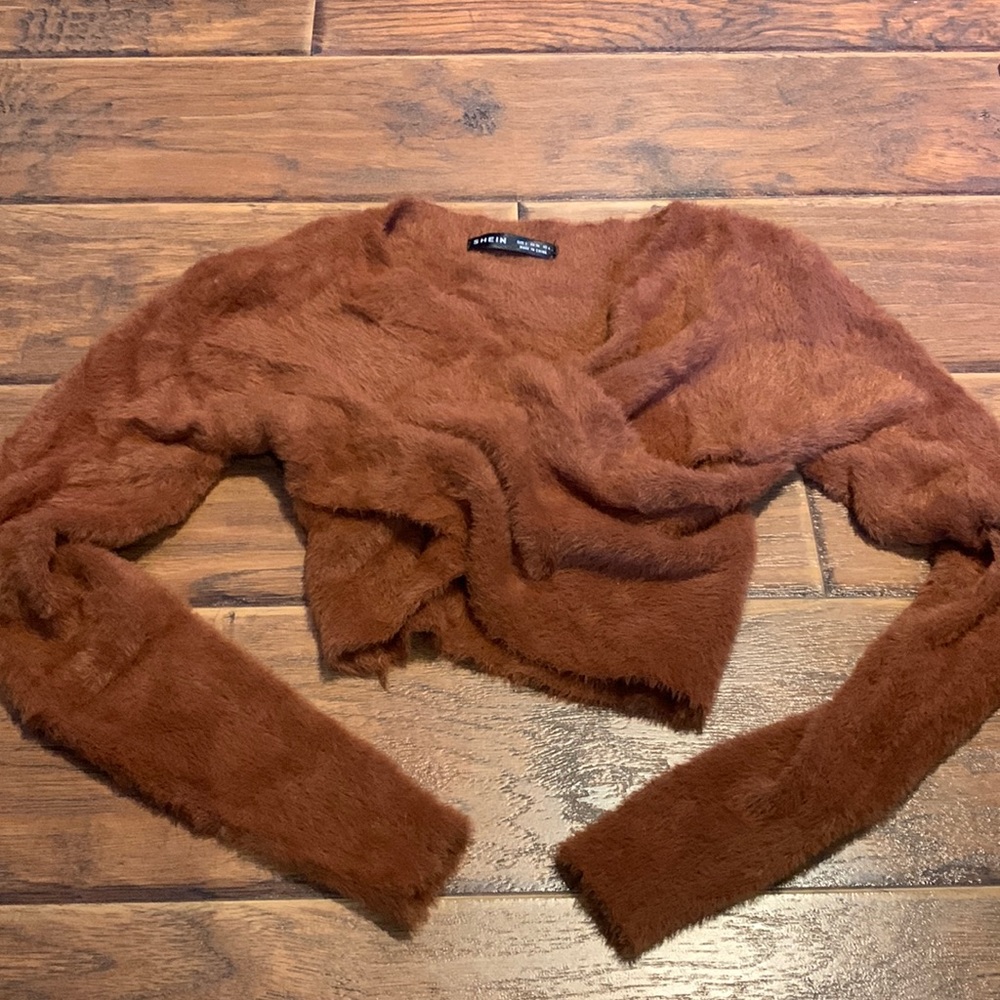 fuzzy crossover top